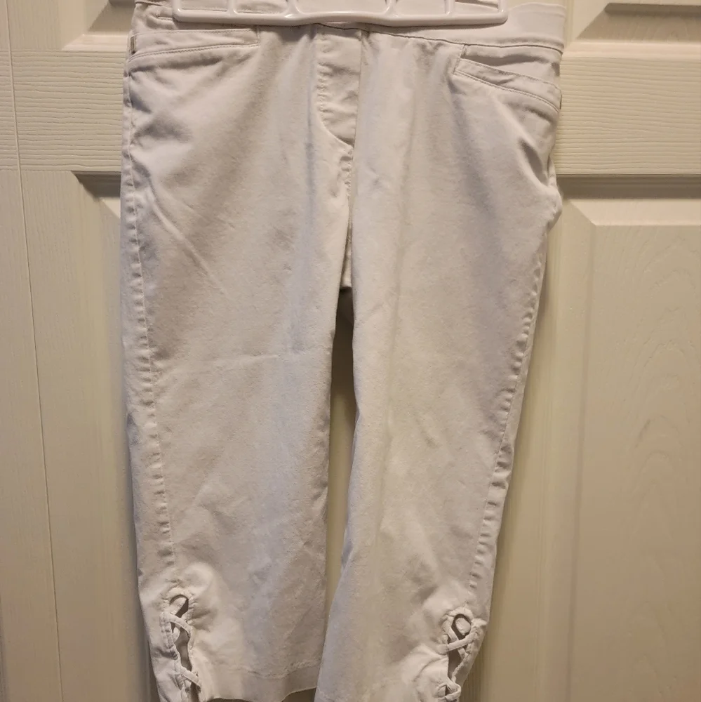 89th & Madison White Carpi Pull-Up‎ Size S